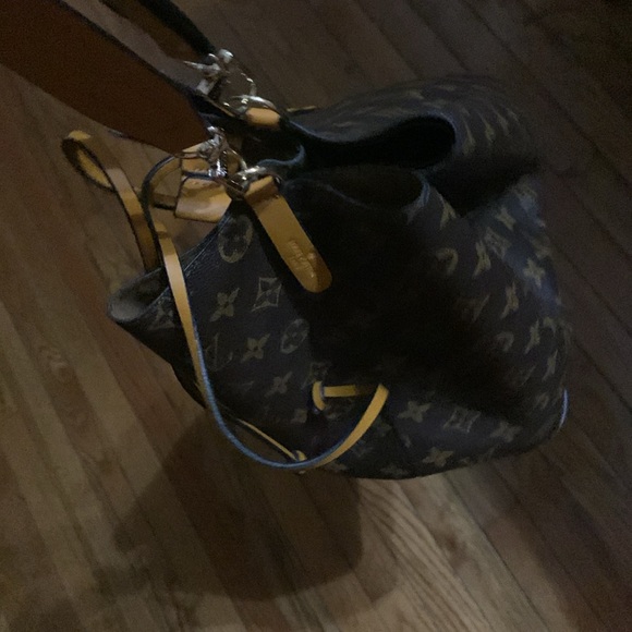 Nice duffel bag - Picture 4 of 12